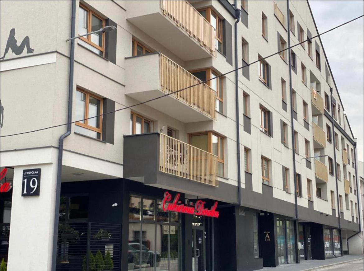 New Chanel Apartament Pkp Pks Deptak-garaz Podziemny -zameldowanie Bez Kontaktowe - Kielce